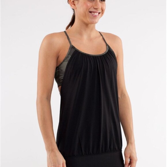 Lululemon Racerback Tank w/ Camo Bra 4 Black Green NWOT - Picture 2 of 13